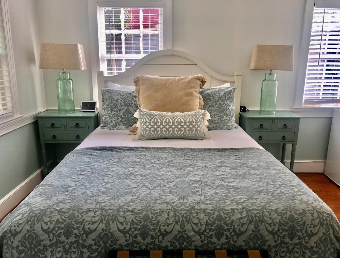 Daybed With Trundle In The Beautiful Ashley Inn 4 Blocks From King St Charleston Dış mekan fotoğraf