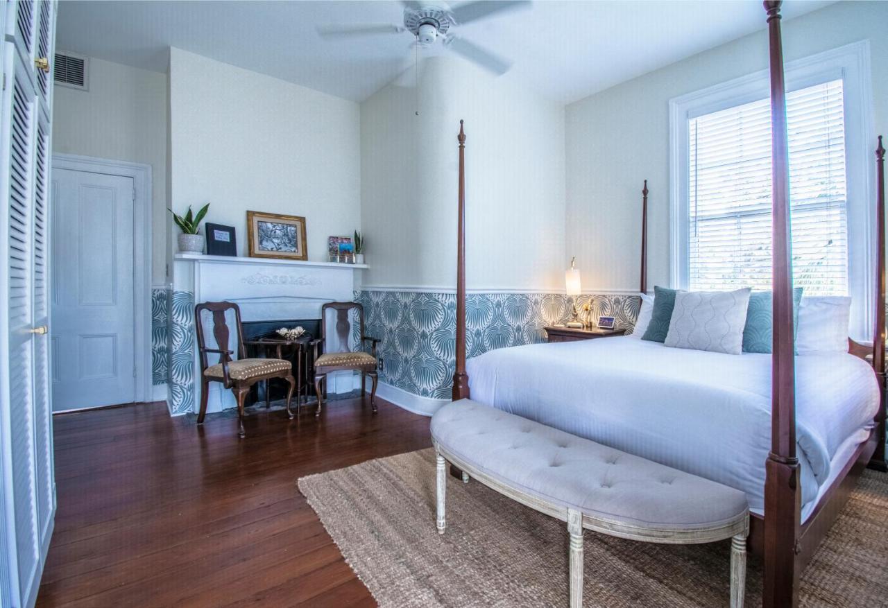 Daybed With Trundle In The Beautiful Ashley Inn 4 Blocks From King St Charleston Dış mekan fotoğraf