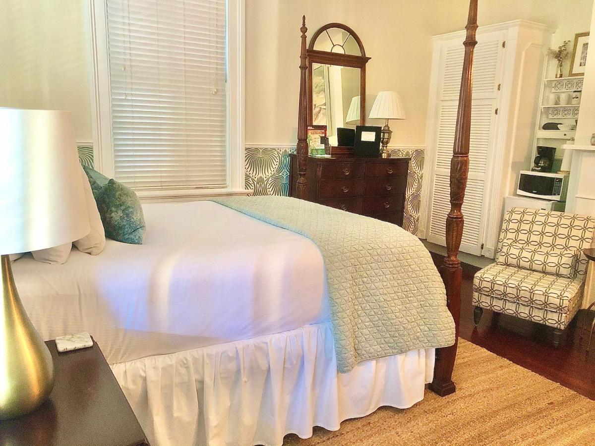 Daybed With Trundle In The Beautiful Ashley Inn 4 Blocks From King St Charleston Dış mekan fotoğraf
