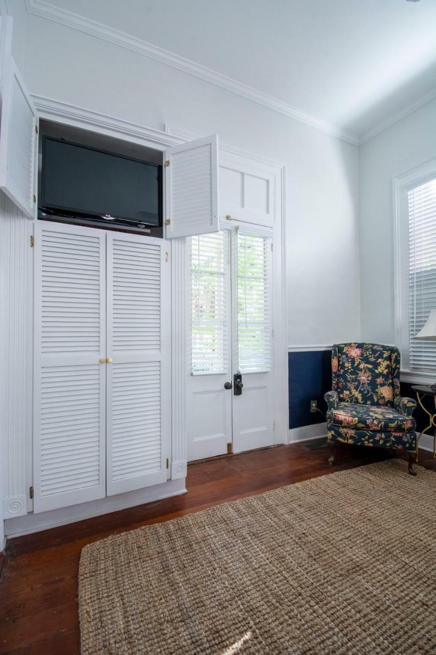 Daybed With Trundle In The Beautiful Ashley Inn 4 Blocks From King St Charleston Dış mekan fotoğraf