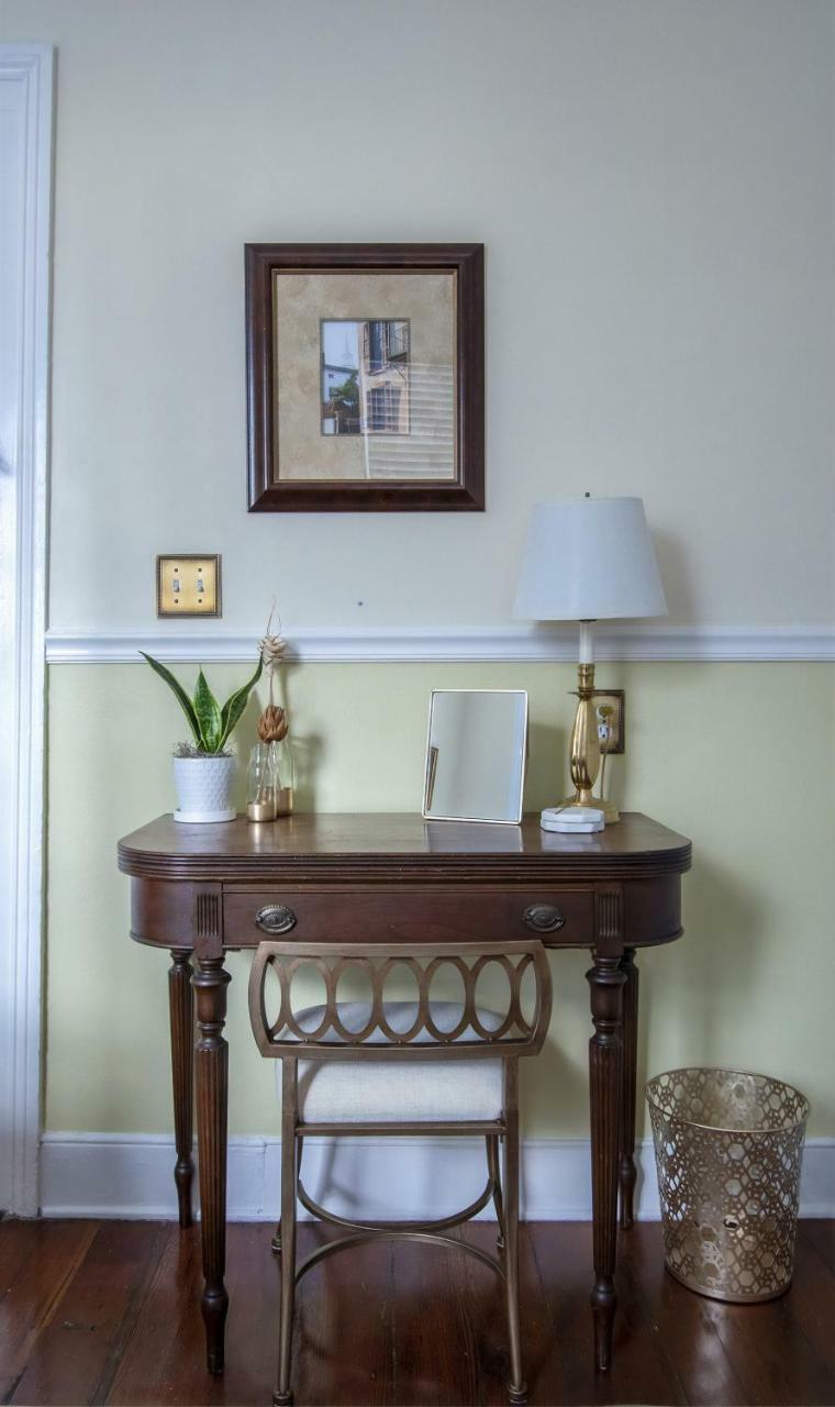 Daybed With Trundle In The Beautiful Ashley Inn 4 Blocks From King St Charleston Dış mekan fotoğraf