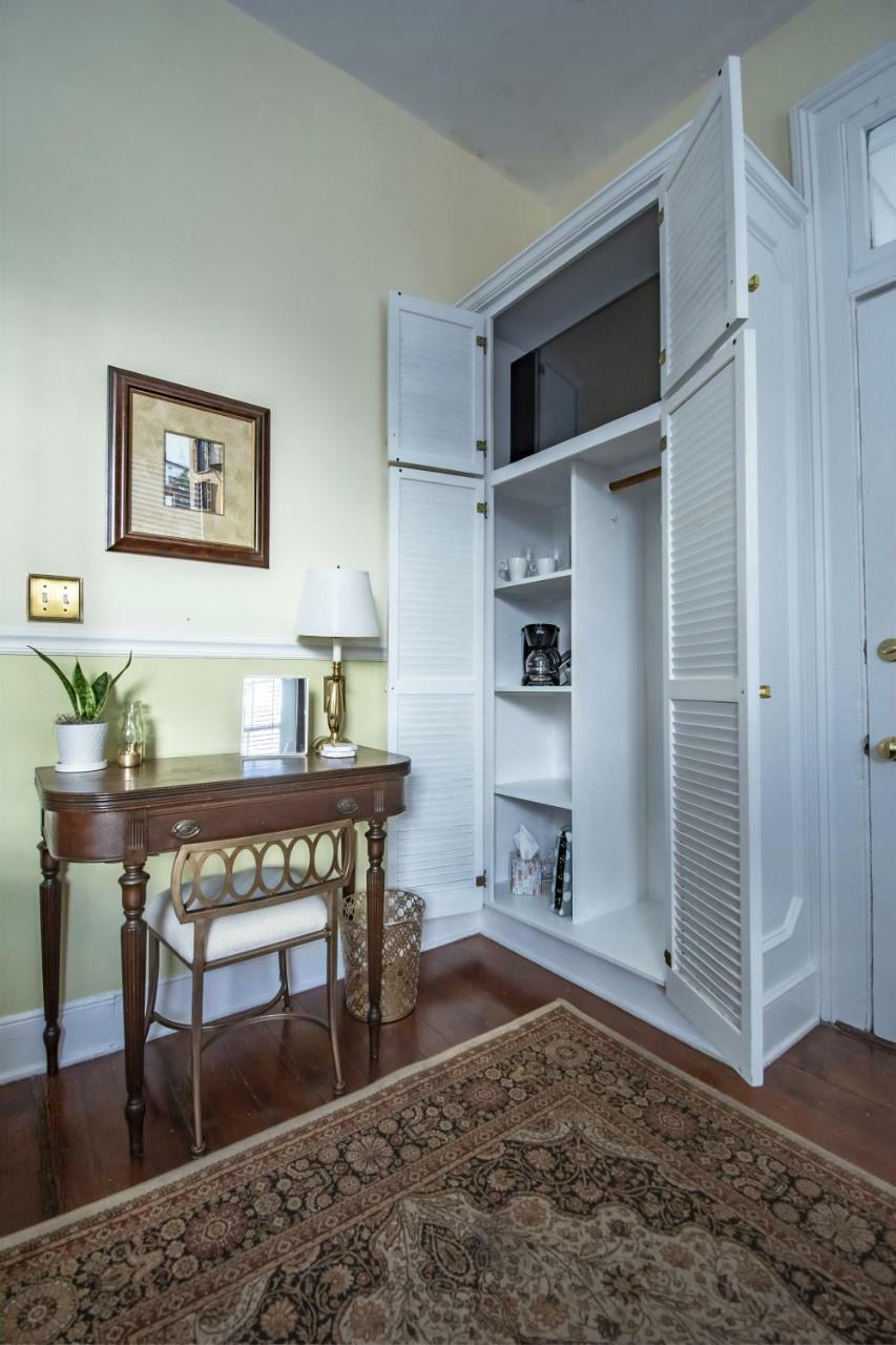 Daybed With Trundle In The Beautiful Ashley Inn 4 Blocks From King St Charleston Dış mekan fotoğraf
